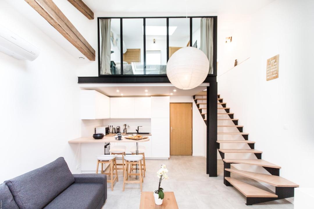 Photo of Livingroom in Antibes City Centre