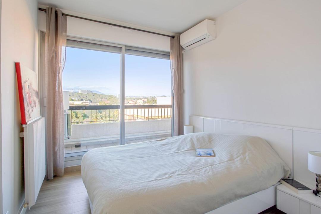 Photo of Bedroom in Villeneuve-Loubet
