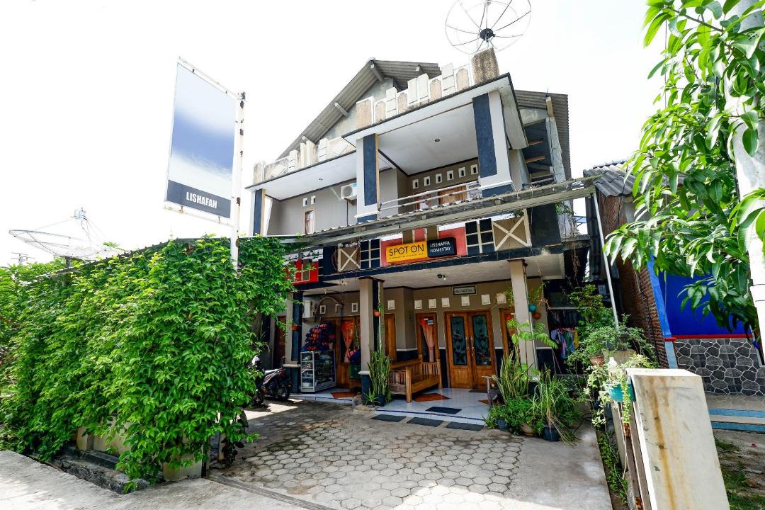 Photo of Buildings in Karimunjava