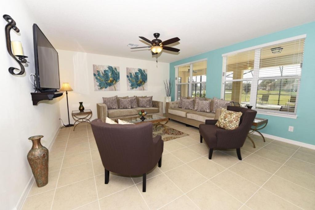 Photo of Livingroom in West Haven