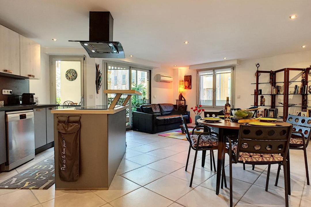 Photo of Kitchen in Quartier du Port
