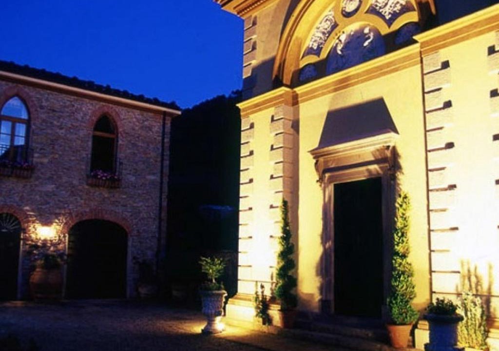 Photo of Buildings in Vorno