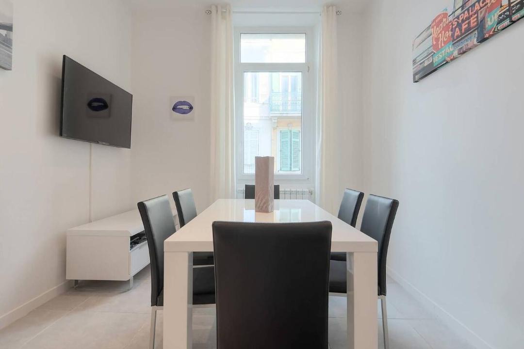 Photo of Livingroom in Cannes City Centre