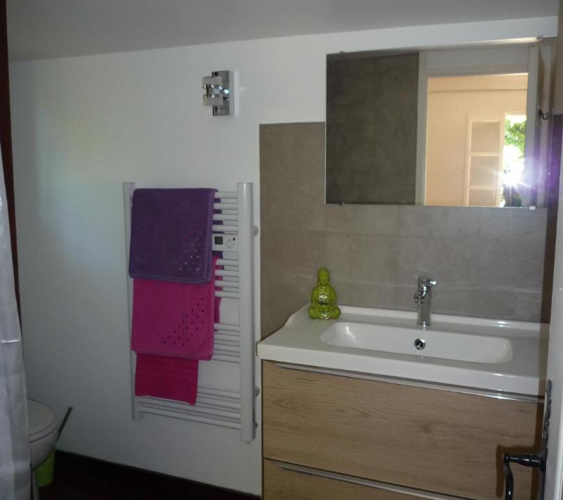Photo of Bathroom in Montauroux