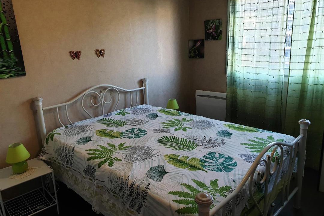 Photo of Bedroom in Mandelieu-La-Napoule