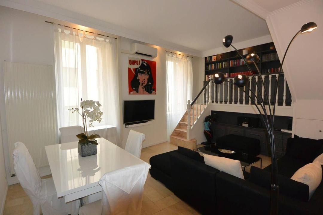 Photo of Livingroom in Cannes City Centre