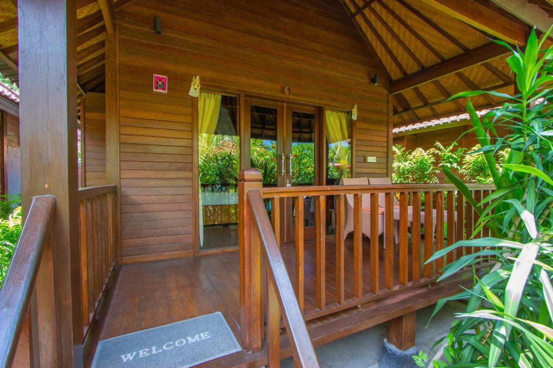 Photo of Patio Balcony in Mushroom Bay