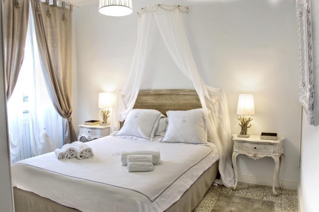 Photo of Bedroom in Lucca