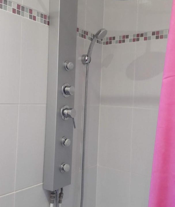 Photo of Bathroom in Vernier