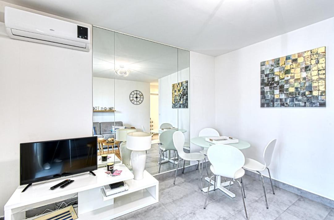 Photo of Livingroom in Cannes City Centre