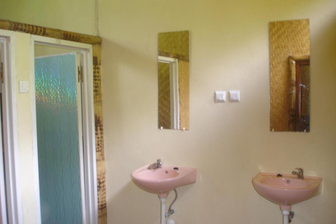 Photo of Bathroom in Kalibukbuk