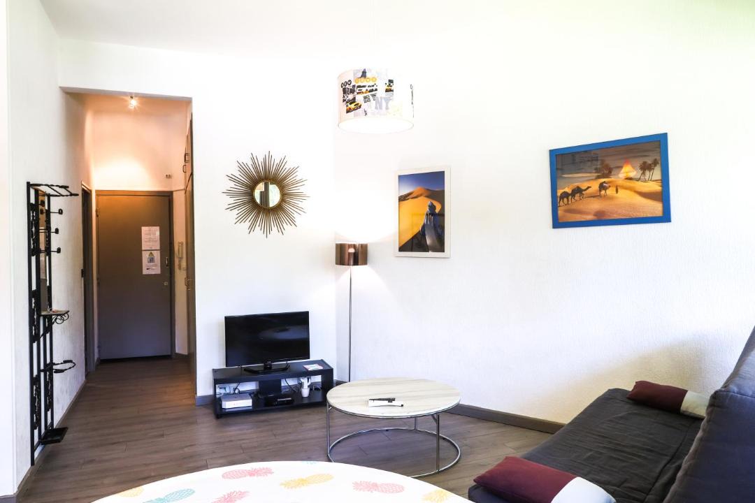 Photo of Livingroom in California - Pezou