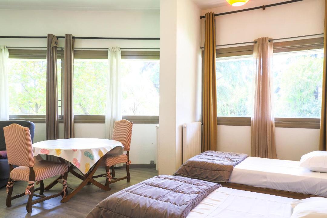 Photo of Bedroom in California - Pezou