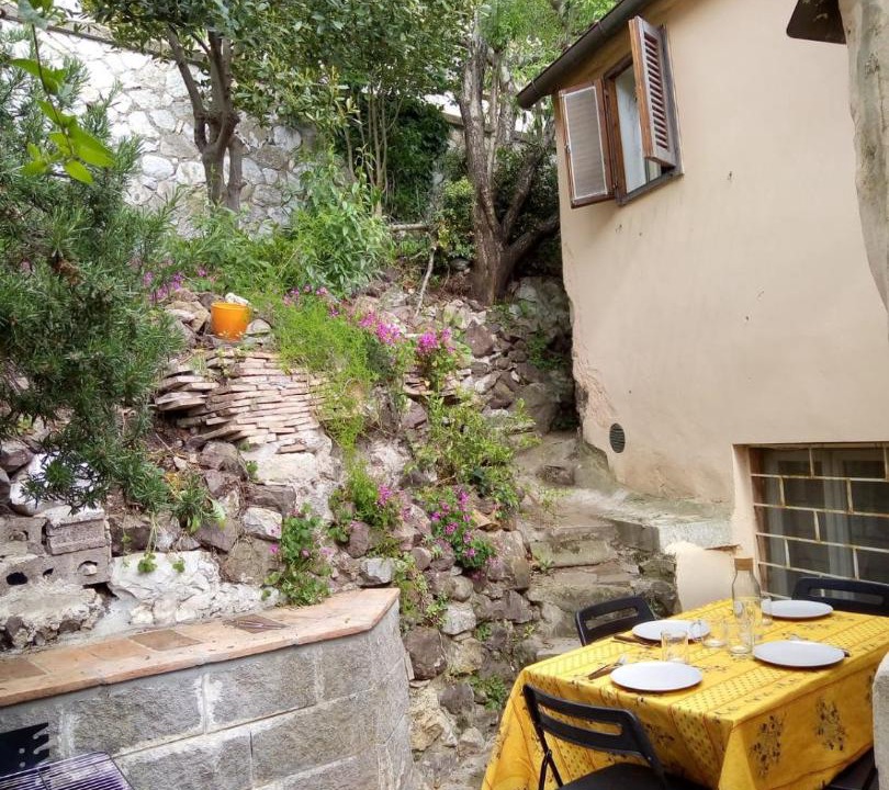 Photo of Patio Balcony in Castellina Marittima