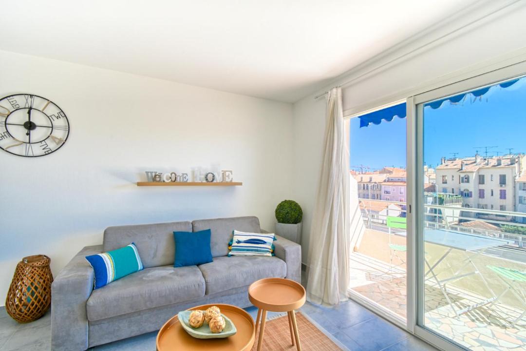 Photo of Livingroom in Cannes City Centre