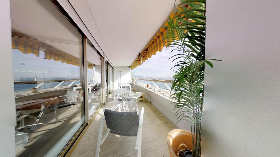Photo of Patio Balcony in Villeneuve Loubet Beach