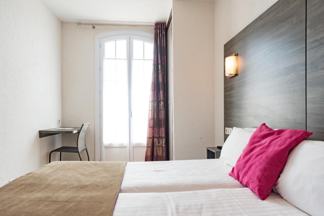 Photo of Bedroom in Saint-Raphael