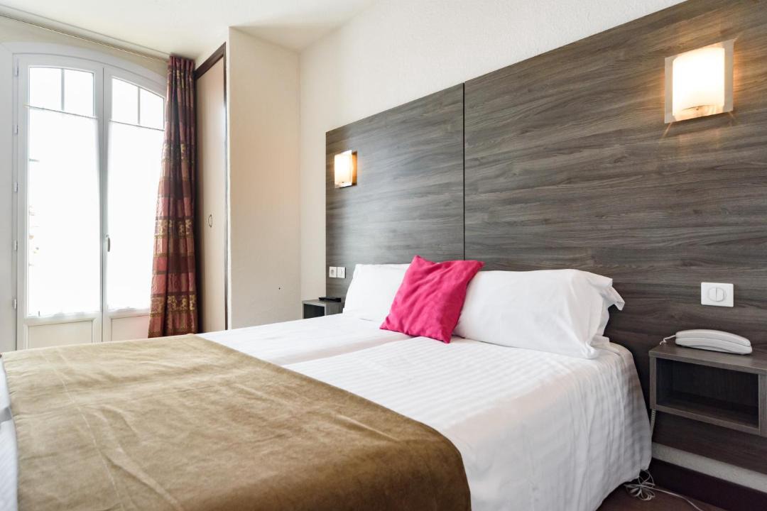 Photo of Bedroom in Saint-Raphael