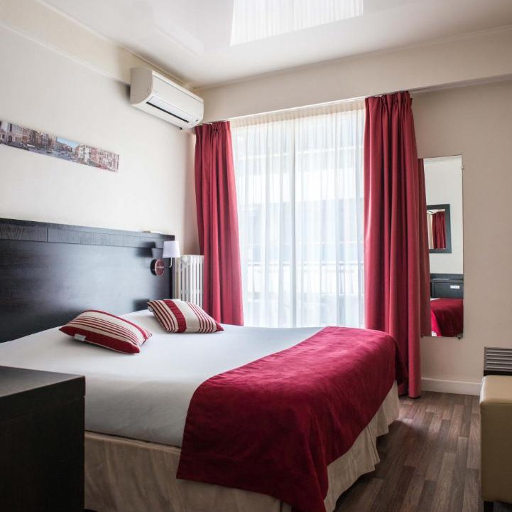 Photo of Bedroom in Beaulieu-sur-Mer