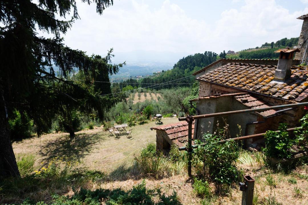 Photo of Buildings in Petrognano