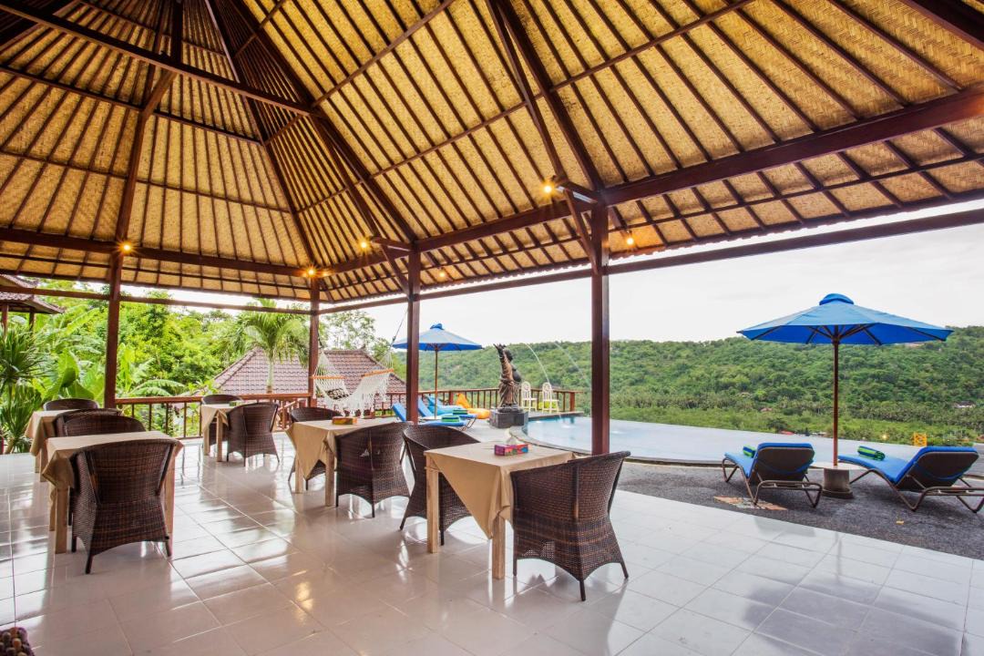 Photo of Patio Balcony in Mushroom Bay