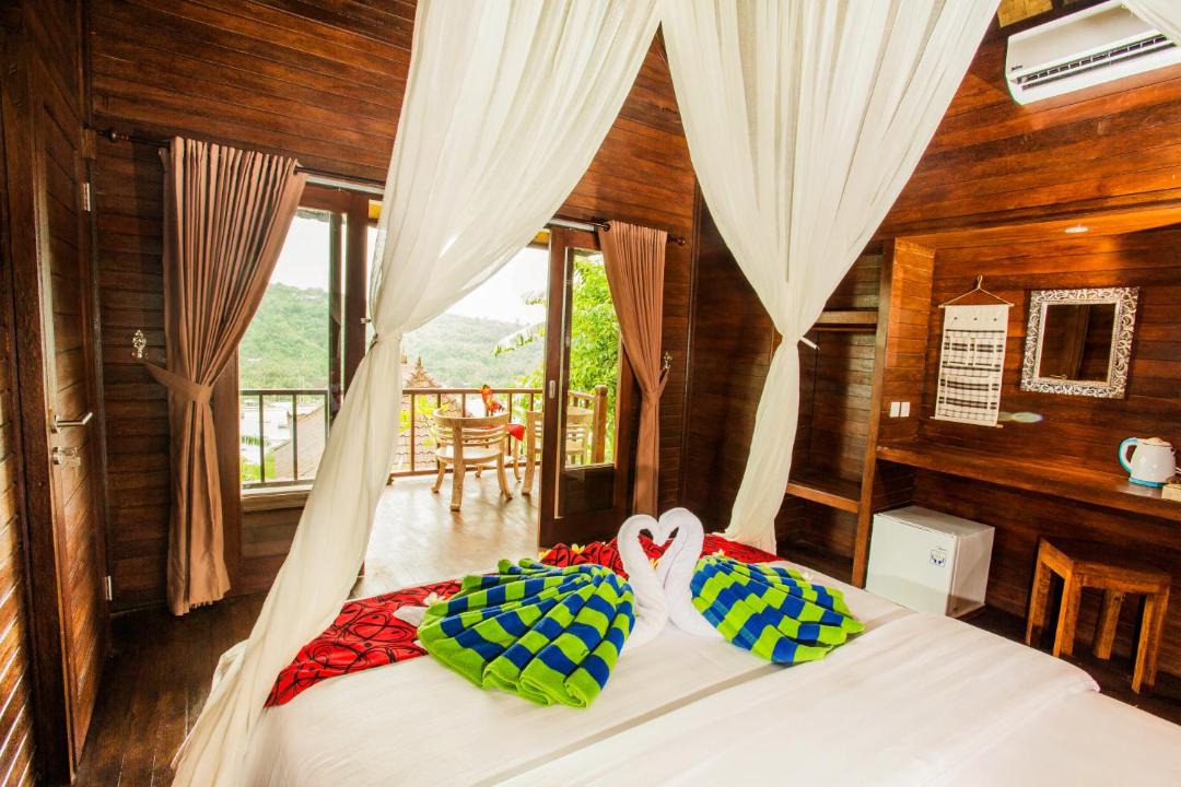 Photo of Bedroom in Mushroom Bay