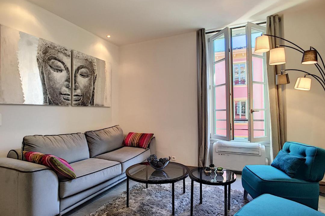 Photo of Livingroom in Jean-Medecin