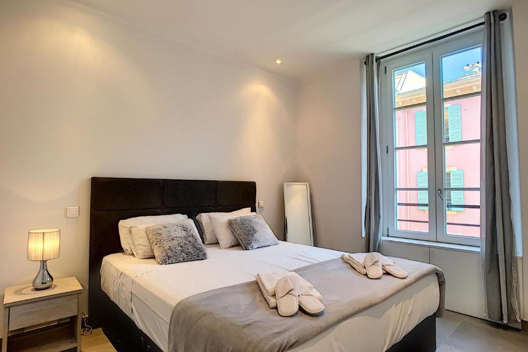 Photo of Bedroom in Jean-Medecin