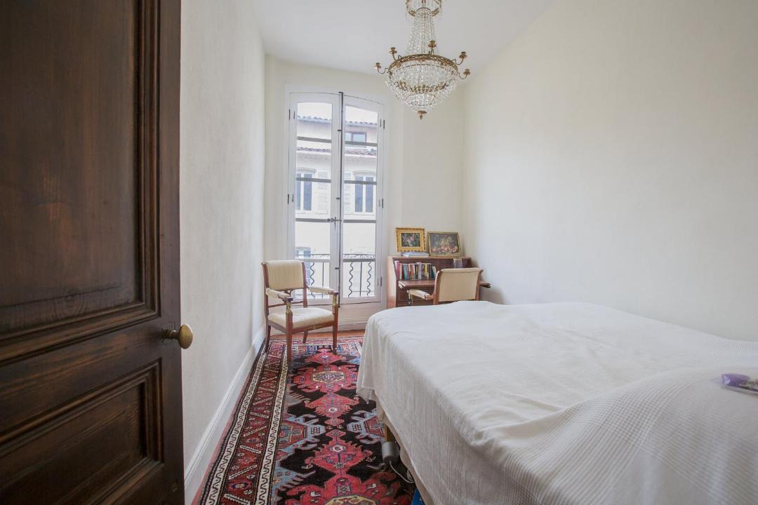 Photo of Bedroom in Antibes Old Town