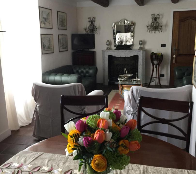 Photo of Livingroom in Old Town