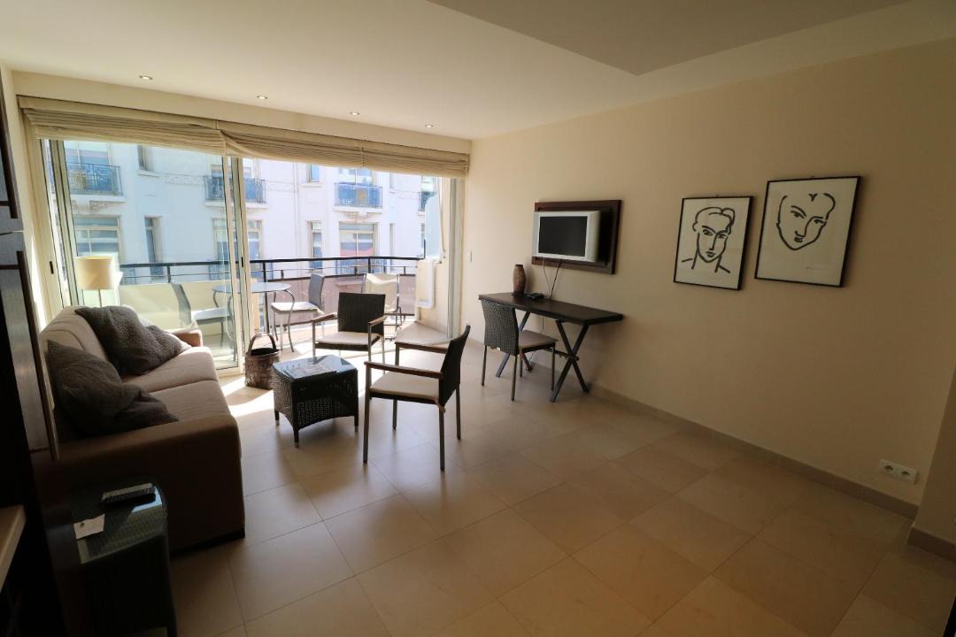 Photo of Livingroom in Cannes City Centre