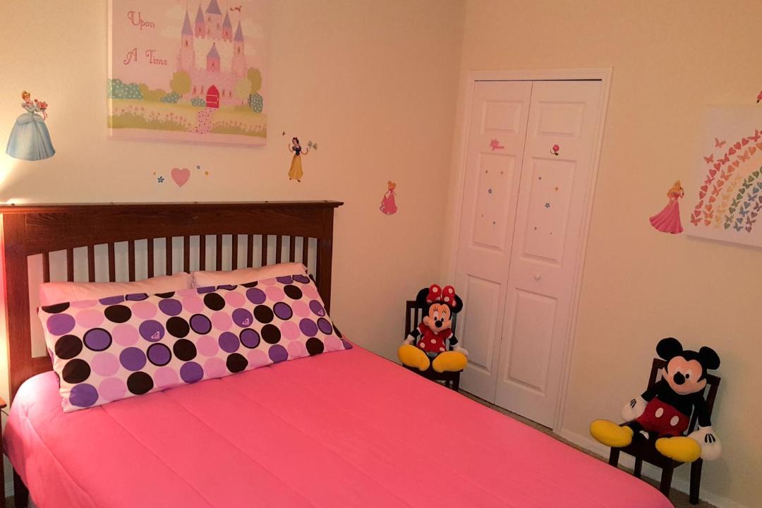 Photo of Bedroom in Windsor Palms