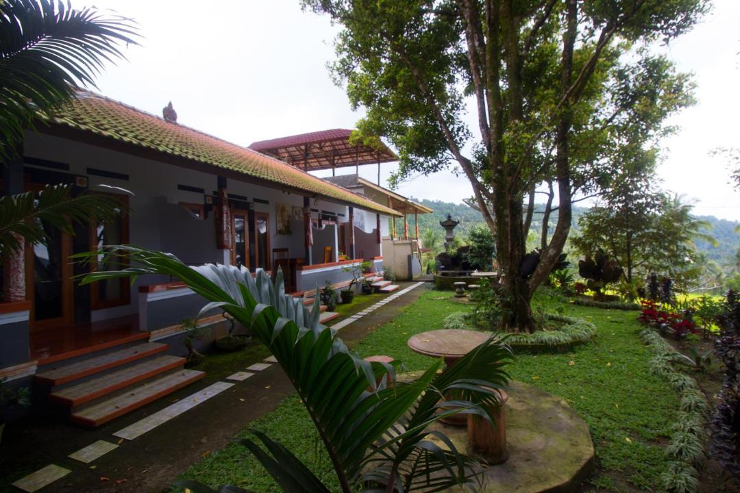 Photo of Buildings in Munduk