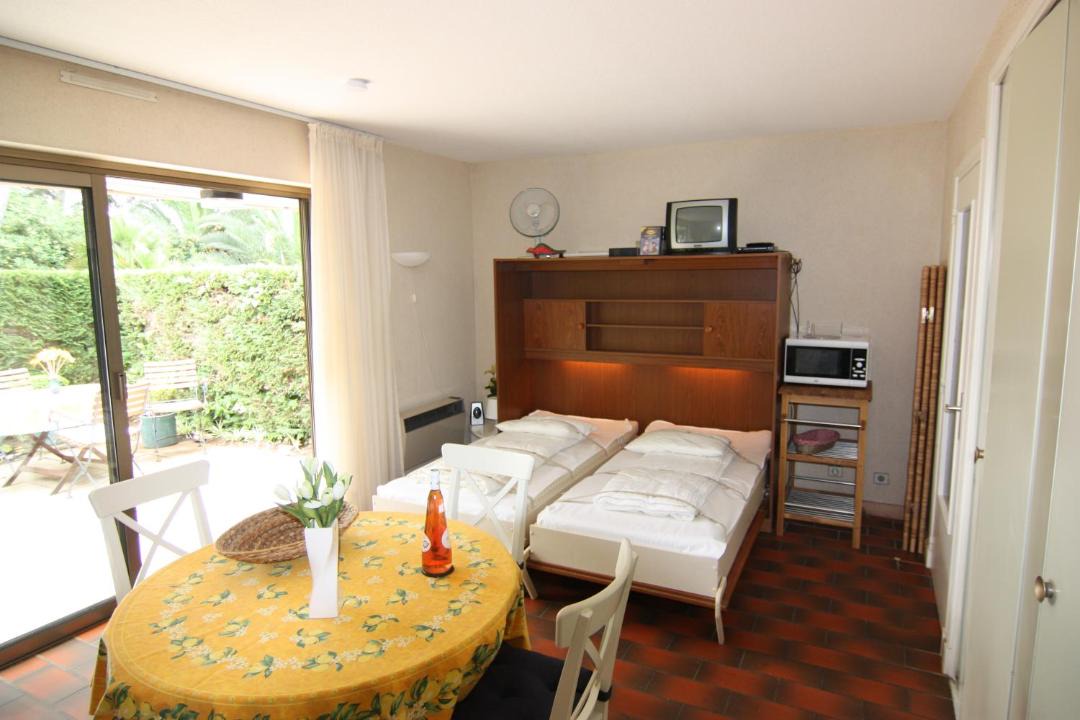 Photo of Bedroom in Boulouris-sur-Mer