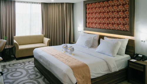 Executive Suite