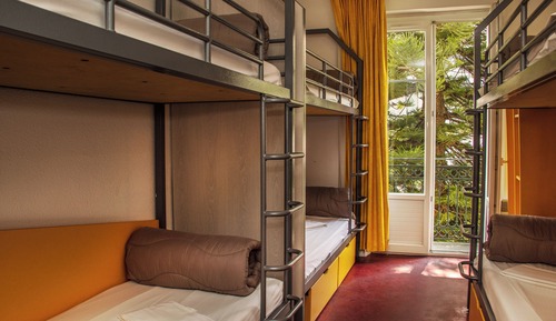 Bed in 6-Bed Female Shared Dormitory, Private Bathroom