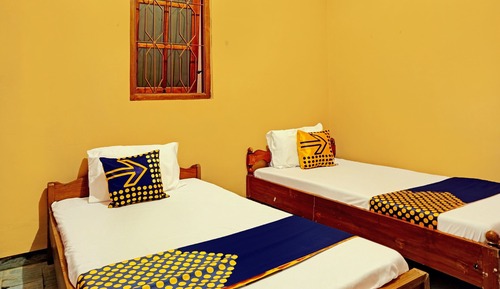Basic Twin Room