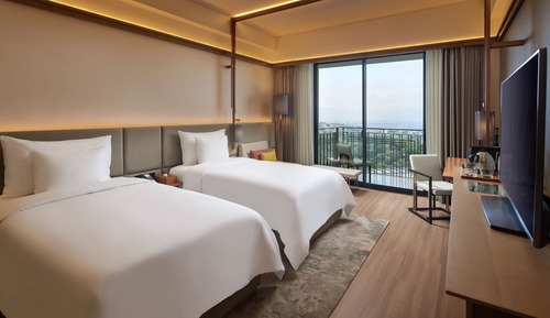 Deluxe Room, 2 Twin Beds, Balcony, Mountain View