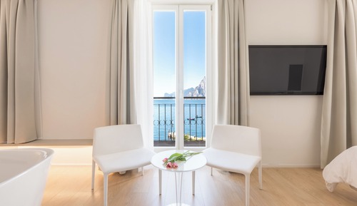 Standard Triple Room, Lake View