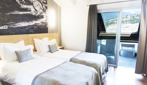 Double or Twin Room, Lake View