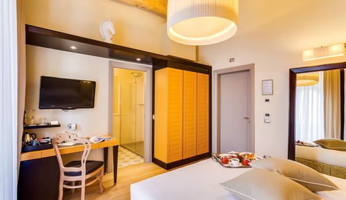 Classic Double Room (Castello La Leccia)