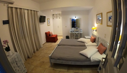 Triple Room