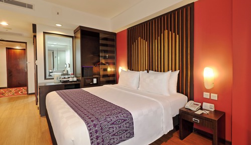 Superior Room, 1 King Bed