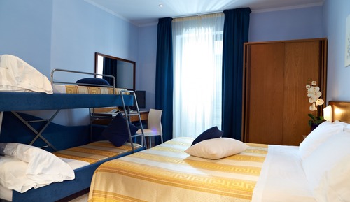 Quadruple Room, Balcony, Partial Sea View