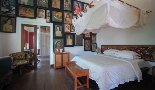 Butterfly Room