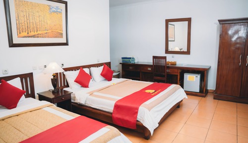 Family Resort Room (2 Double Beds)