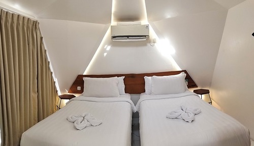 Standard Double Room, Balcony, Lake View