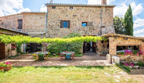 One-Bedroom Apartment with Garden View