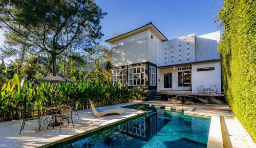 Three-Bedroom Villa