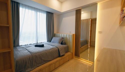 Three-Bedroom Apartment with View